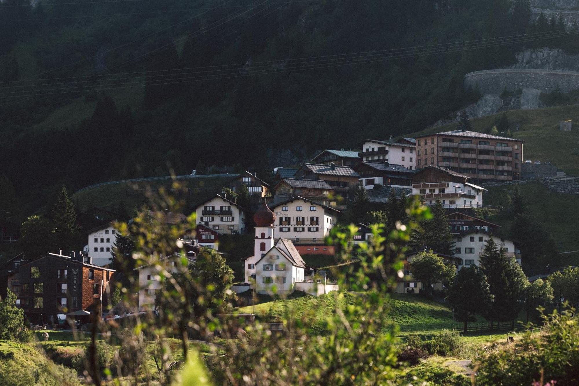 Apres Post Hotel Stuben am Arlberg Bagian luar foto